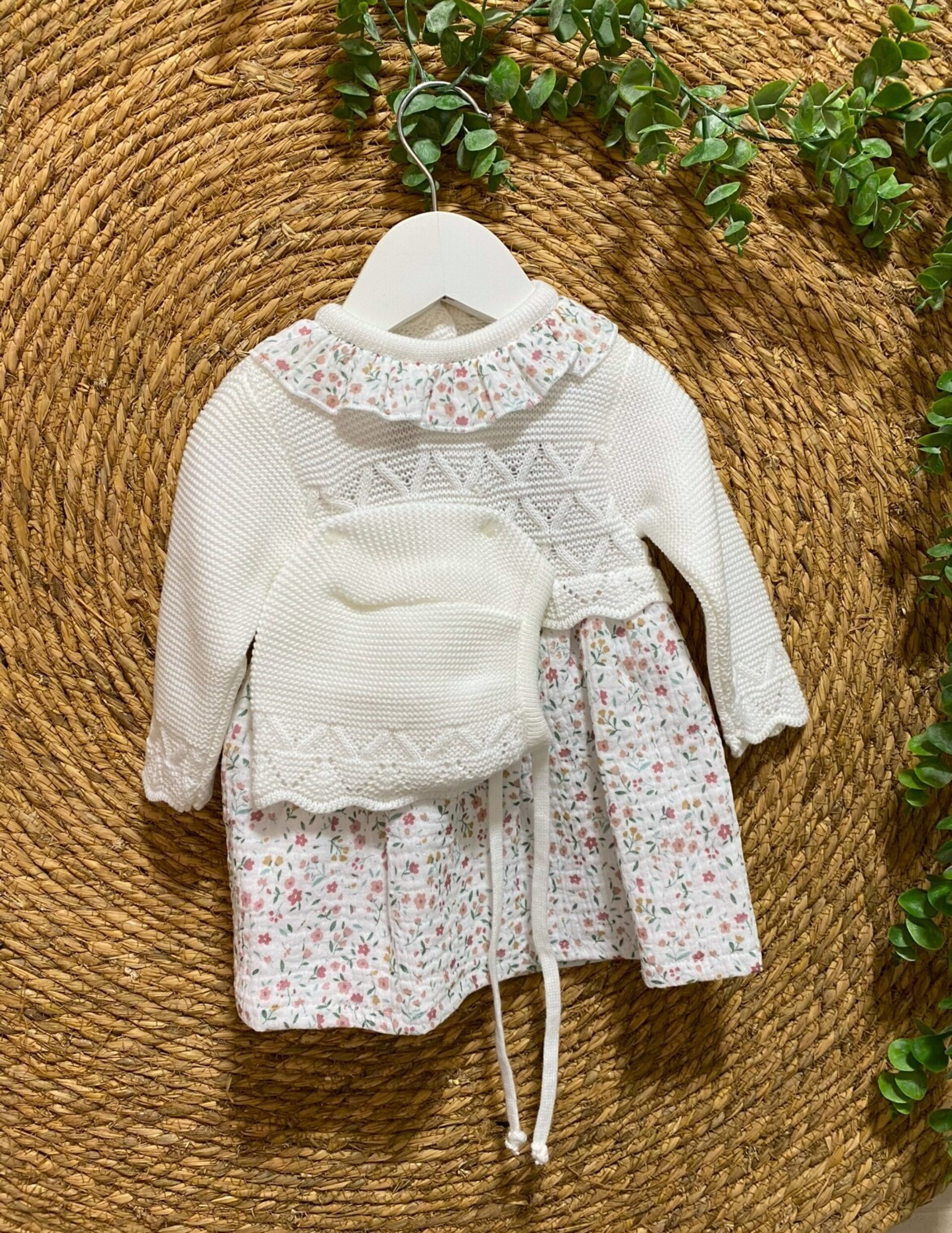 Vestido FLORAL con capota - 2